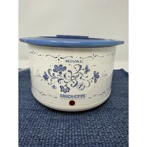 Rival Crockette One Quart Crock Pot Blue Delft 3205-502 Vintage Flowers Works 1Q